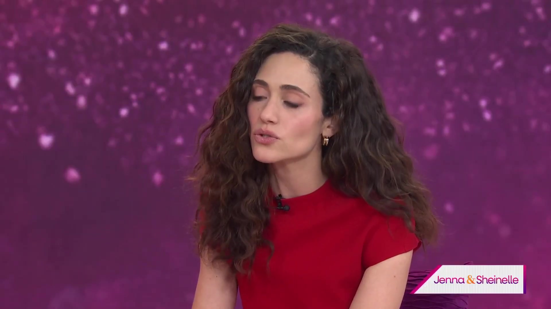 emmyrossumweb_todayshow_000300.jpg