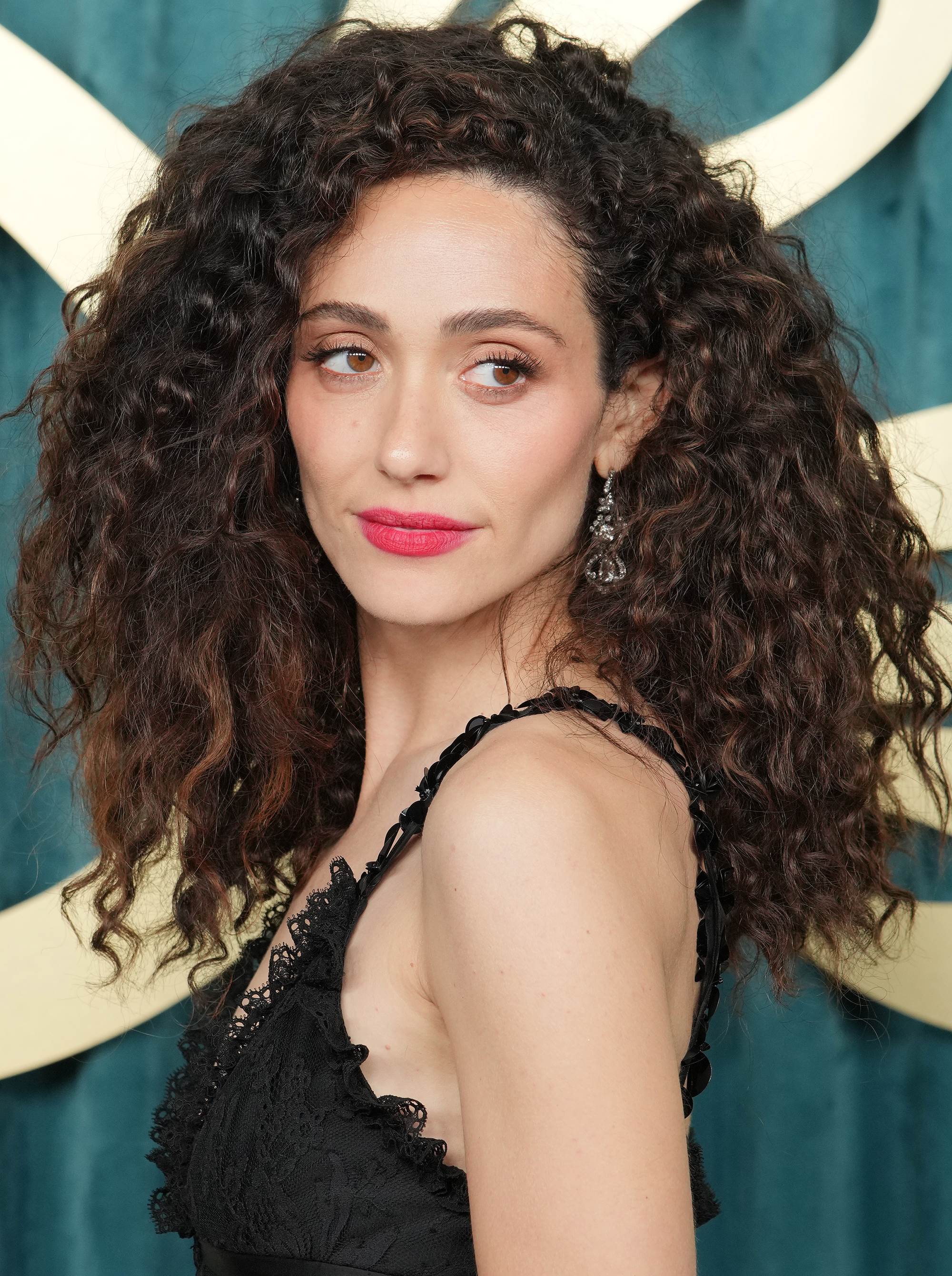 emmyrossumweb_waltdisneyemmyawardscelebration_arrivals_28229.jpg emmyrossumweb_waltdisneyemmyawardscelebration_arrivals_28229.jpg