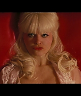 Angelyne_S01E01_Dream_Machine_1080p_ERW_000152.jpg