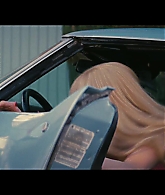 Angelyne_S01E01_Dream_Machine_1080p_ERW_004757.jpg