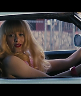 Angelyne_S01E01_Dream_Machine_1080p_ERW_004830.jpg