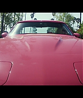 Angelyne_S01E02_Gods_and_Fairies_1080p_ERW_002129.jpg