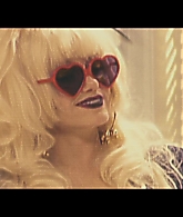 Angelyne_S01E03_Glow_in_the_Dark_Queen_of_the_Universe_1080p_ERW_001023.jpg