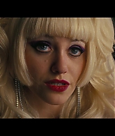Angelyne_S01E03_Glow_in_the_Dark_Queen_of_the_Universe_1080p_ERW_001594.jpg