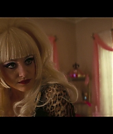 Angelyne_S01E03_Glow_in_the_Dark_Queen_of_the_Universe_1080p_ERW_003410.jpg