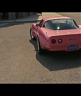 Angelyne_S01E03_Glow_in_the_Dark_Queen_of_the_Universe_1080p_ERW_003677.jpg