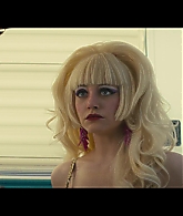 Angelyne_S01E03_Glow_in_the_Dark_Queen_of_the_Universe_1080p_ERW_003840.jpg