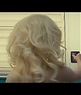 Angelyne_S01E03_Glow_in_the_Dark_Queen_of_the_Universe_1080p_ERW_003954.jpg