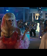 Angelyne_S01E03_Glow_in_the_Dark_Queen_of_the_Universe_1080p_ERW_005301.jpg