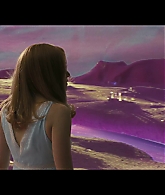 Angelyne_S01E05_Pink_Clouds_1080p_ERW_004229.jpg