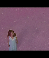 Angelyne_S01E05_Pink_Clouds_1080p_ERW_004309.jpg
