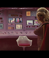 Angelyne_S01E05_Pink_Clouds_1080p_ERW_004529.jpg