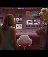 Angelyne_S01E05_Pink_Clouds_1080p_ERW_004553.jpg