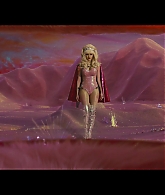 Angelyne_S01E05_Pink_Clouds_1080p_ERW_004693.jpg