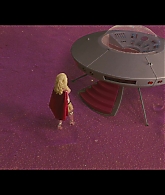 Angelyne_S01E05_Pink_Clouds_1080p_ERW_004703.jpg
