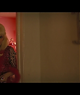 Angelyne_S01E05_Pink_Clouds_1080p_ERW_004998.jpg