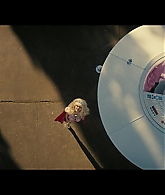 Angelyne_S01E05_Pink_Clouds_1080p_ERW_005526.jpg