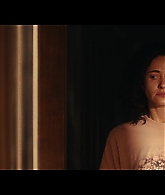 Furious_S01E02_My_Life_Had_Stood_A_Loaded_Gun_1080p_ERW_000253.jpg