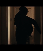 Furious_S01E02_My_Life_Had_Stood_A_Loaded_Gun_1080p_ERW_000291.jpg