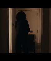 Furious_S01E02_My_Life_Had_Stood_A_Loaded_Gun_1080p_ERW_000293.jpg