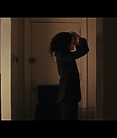 Furious_S01E02_My_Life_Had_Stood_A_Loaded_Gun_1080p_ERW_000305.jpg