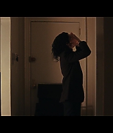 Furious_S01E02_My_Life_Had_Stood_A_Loaded_Gun_1080p_ERW_000307.jpg