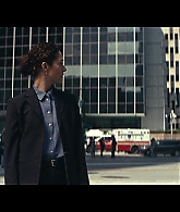 Furious_S01E02_My_Life_Had_Stood_A_Loaded_Gun_1080p_ERW_001535.jpg