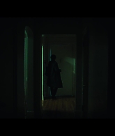 Furious_S01E02_My_Life_Had_Stood_A_Loaded_Gun_1080p_ERW_002270.jpg