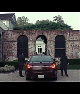 Furious_S01E02_My_Life_Had_Stood_A_Loaded_Gun_1080p_ERW_003354.jpg