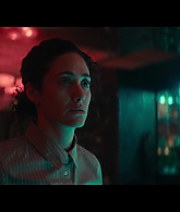 Furious_S01E02_My_Life_Had_Stood_A_Loaded_Gun_1080p_ERW_004709.jpg