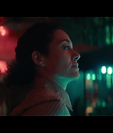 Furious_S01E02_My_Life_Had_Stood_A_Loaded_Gun_1080p_ERW_004763.jpg