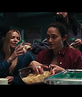 Furious_S01E06_They_Make_a_Noise_Like_Feathers_1080p_ERW_002982.jpg
