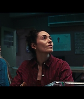 Furious_S01E06_They_Make_a_Noise_Like_Feathers_1080p_ERW_003024.jpg