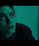 Furious_S01E06_They_Make_a_Noise_Like_Feathers_1080p_ERW_006642.jpg