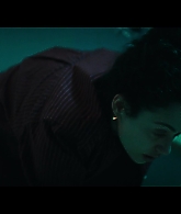 Furious_S01E06_They_Make_a_Noise_Like_Feathers_1080p_ERW_006722.jpg