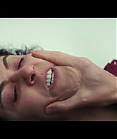 Furious_S01E06_They_Make_a_Noise_Like_Feathers_1080p_ERW_006847.jpg