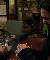 Shameless_US_S01E01_1080p_ERW_004828.jpg