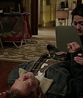 Shameless_US_S01E01_1080p_ERW_004937.jpg