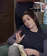 Shameless_US_S01E02_1080p_ERW_001983.jpg
