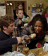 Shameless_US_S01E05_1080p_ERW_001108.jpg