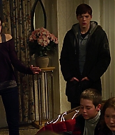 Shameless_US_S01E09_1080p_ERW_006499.jpg
