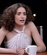 emmyrossumweb_comedyactressroundtable_hollywoodreporter17_002038.jpg