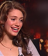 emmyrossumweb_etnowthen_furious_000204.jpg