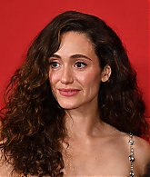 emmyrossumweb_furious_nycpremiere_281129.jpg