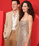 emmyrossumweb_furious_nycpremiere_2812129.jpg