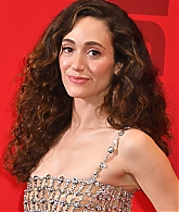 emmyrossumweb_furious_nycpremiere_283229.jpg