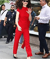 Filename=emmyrossumweb_heading_leaving_todayshow_july26_28129.jpg
Filesize=692KiB
Dimensions=2425x3600
Date added=Aug 02, 2026 emmyrossumweb_heading_leaving_todayshow_july26_28129.jpg
