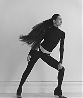 emmyrossumweb_numeronetherlands_281329.jpg