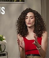 emmyrossumweb_prideshamelessequal_extratv_000128.jpg
