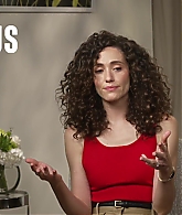 emmyrossumweb_prideshamelessequal_extratv_000160.jpg